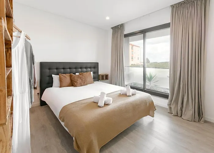 Casa Nascer Do Sol * Atouguia Da Baleia